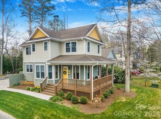8 Lamar Ave, Asheville, NC 28803