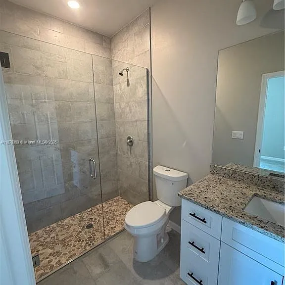 832 Holmes Ave #832 — Photo 14