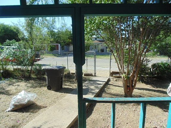 5th image of 621 Cadena