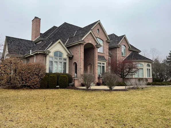 21160 Chancery Ct, Brookfield, WI 53045