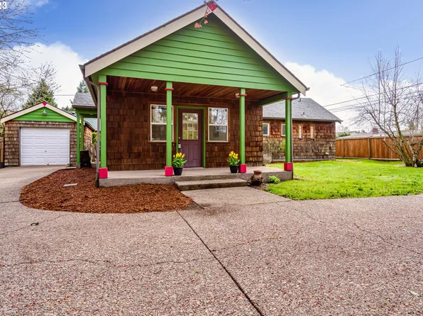 303 Crocker Ln, Eugene, OR 97404