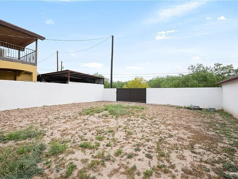 603 N Houston St — Photo 13