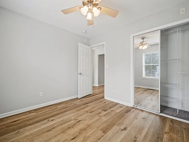 5408 Lord Dunmore Ct — Photo 14