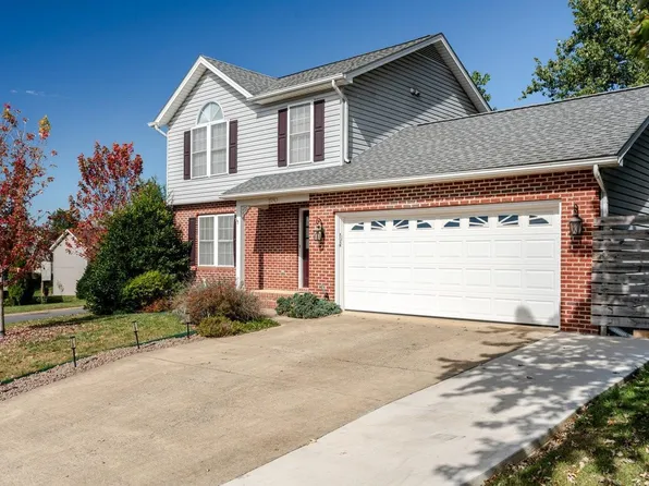 1580 Shenstone Dr, Harrisonburg, VA 22802