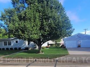 110 E North St, Bradshaw, NE 68319