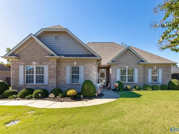 26626 Mill Creek Dr, Athens, AL 35613