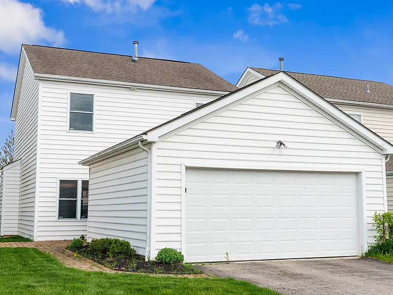 4035 Redroyal Ave — Photo 35