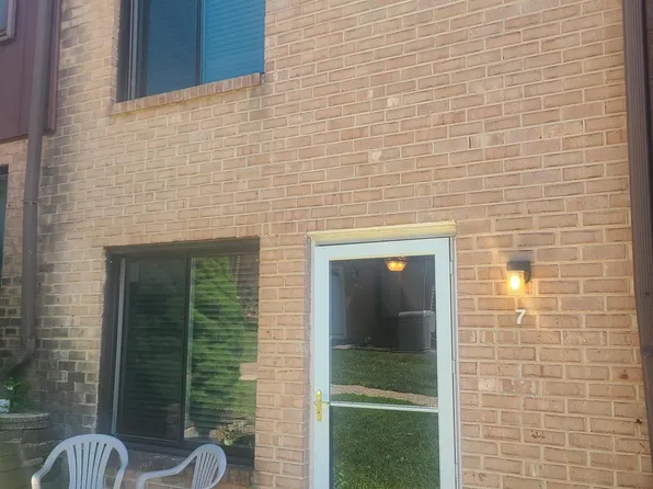 5200 Hilltop Dr APT F7, Brookhaven, PA 19015