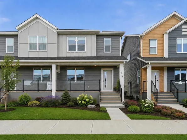 831 E Wolf Willow Blvd SE, Calgary, AB T2X 3Z9
