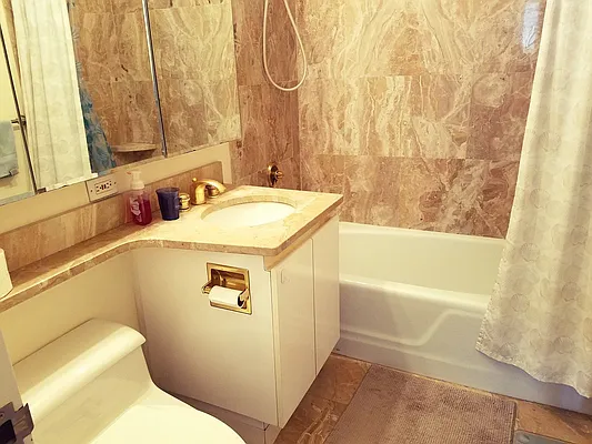 Rented by Noble Realty | media 9