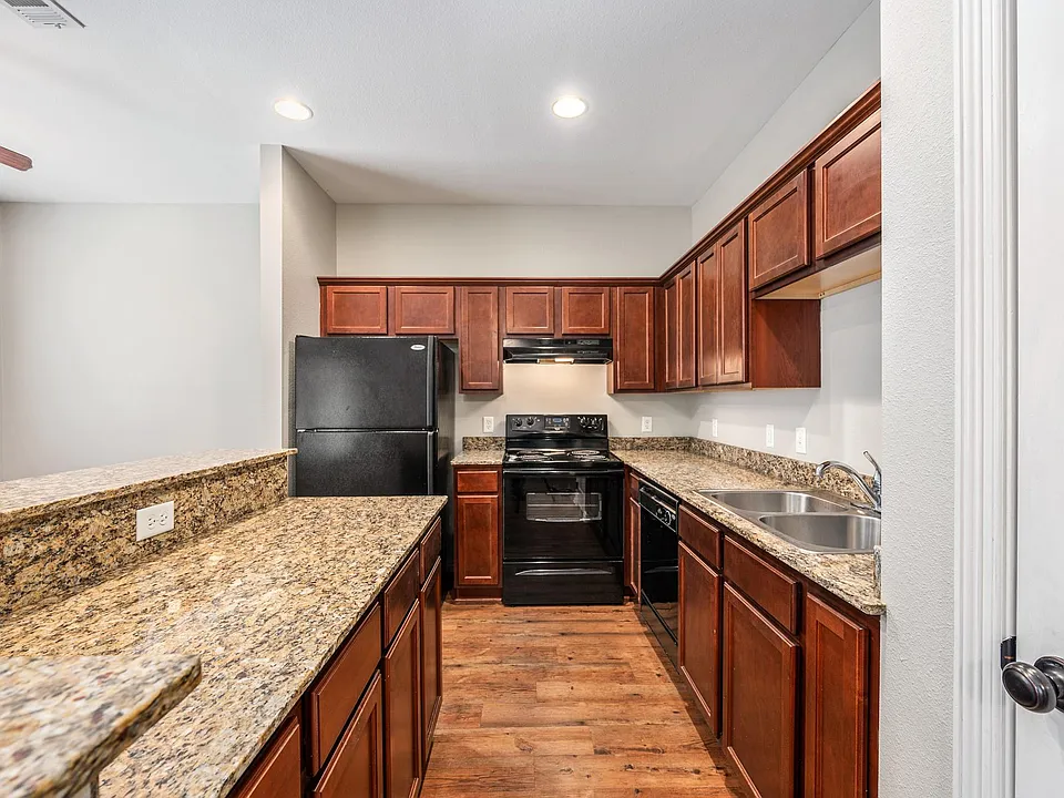 4141 Wellborn Rd #825