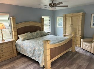 695 Timber Ct SW APT 1B, Vero Beach, FL 32962