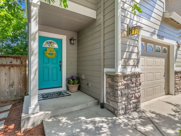 20487 SW Premier Ct, Aloha, OR 97003