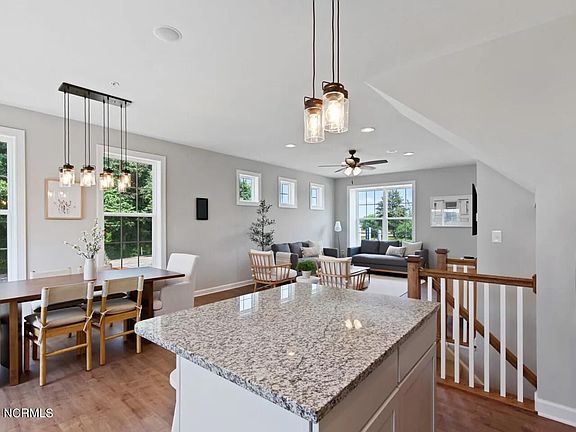 2nd image of 4008 Gibb Ct