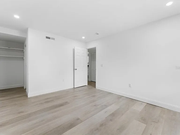 11525 8th Way N #509 — Photo 21