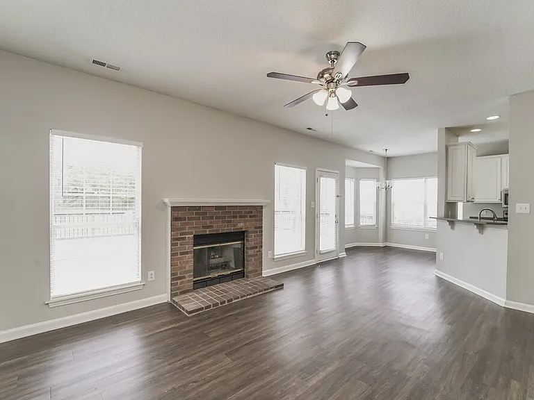 9719 Kenneth Oren Dr — Photo 5