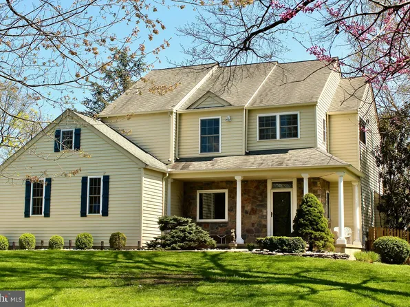 501 Elm Ave, North Wales, PA 19454