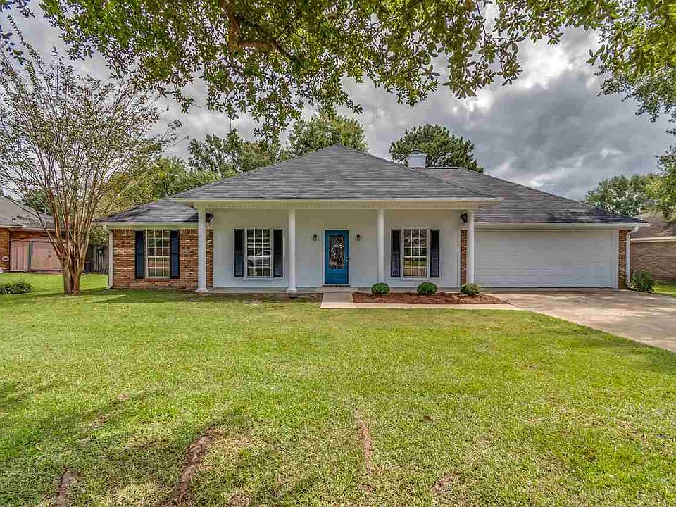 1st image of 125 Dogwood Trl