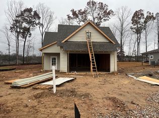 103 Hunters Way, Opelika, AL 36801