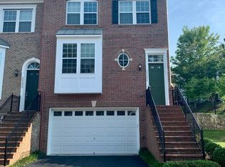 20284 Center Brook Sq, Sterling, VA 20165