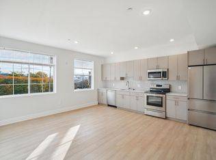646 N 32nd St #5, Philadelphia, PA 19104