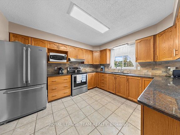 5th image of 13 Smith Rd