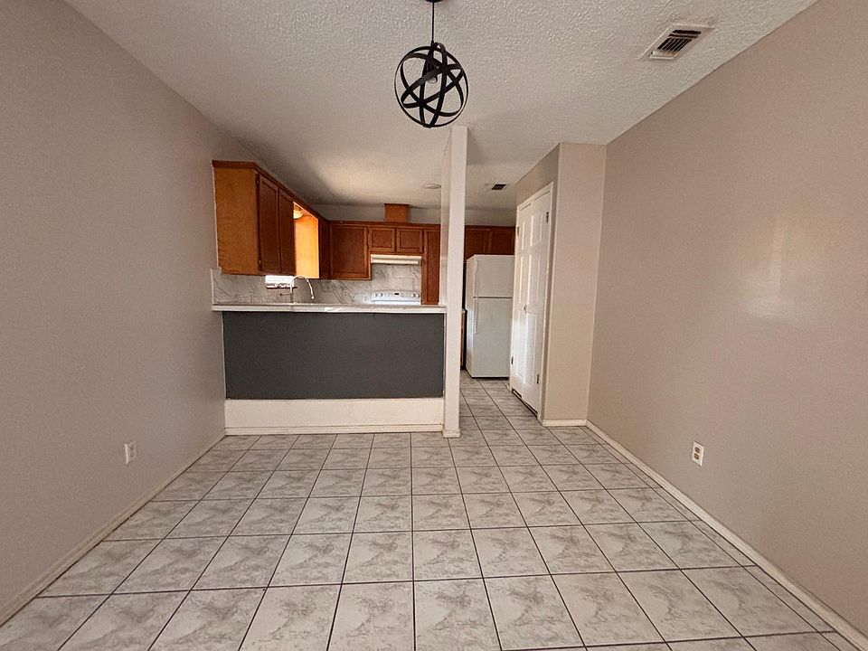 1st image of 2210 W Elisa Ln APT 12