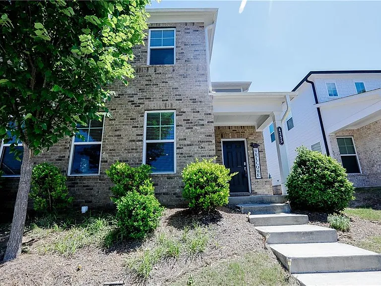 4355 Magpie Dr — Photo 2