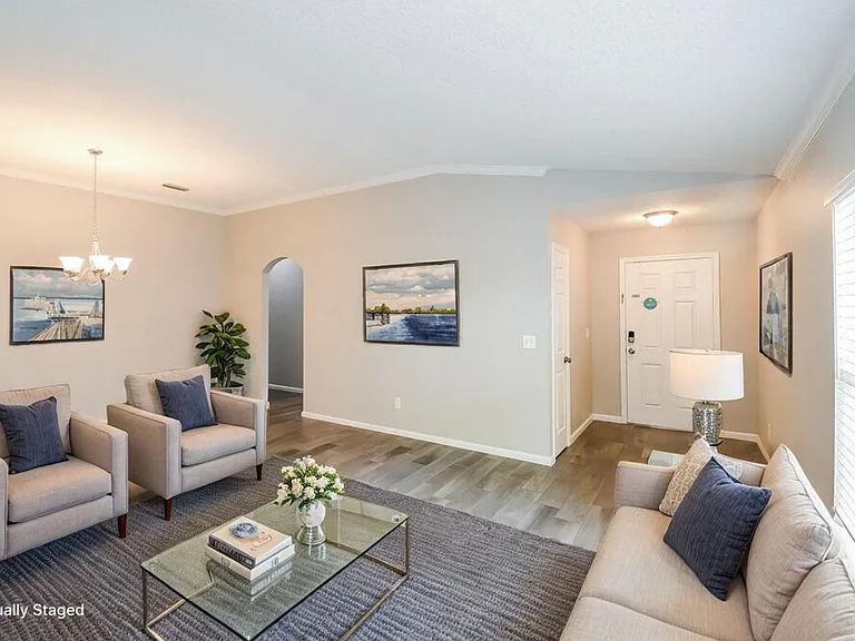 1032 Beckingham Dr — Photo 4