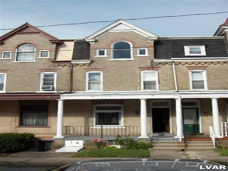 2nd image of 125 N Jefferson St