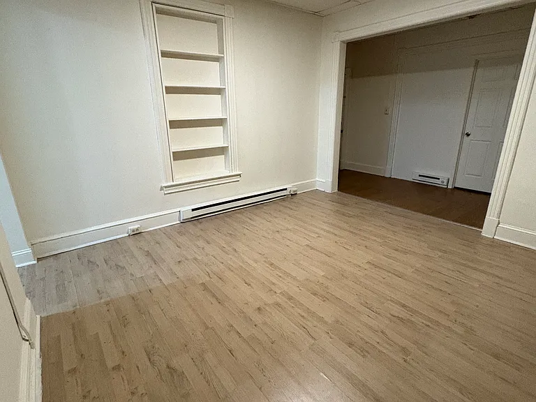 222 W Franklin St #1W — Photo 7