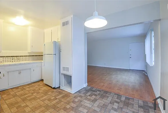 11137 Sherman Way #2 — Photo 3