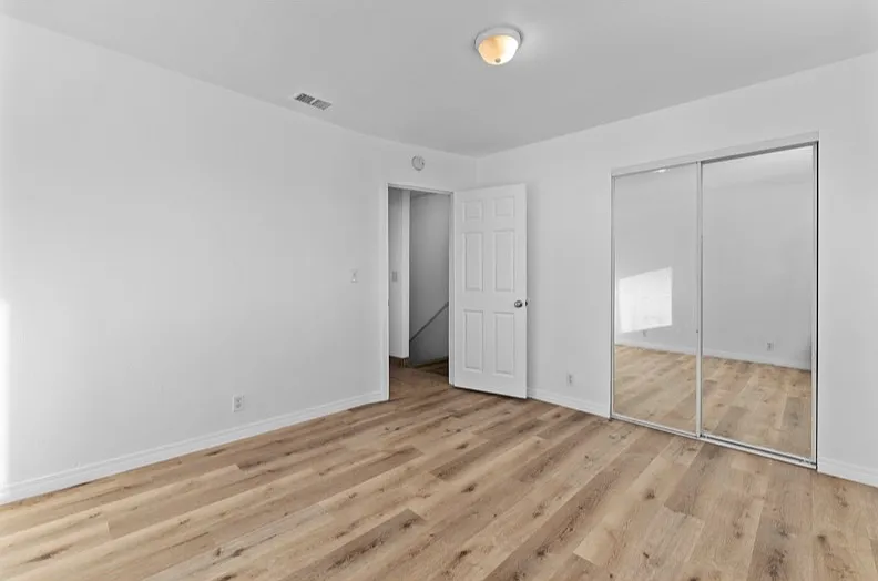 2 bed, 2.0 bath, 782 sqft, $2,390 — Photo 4