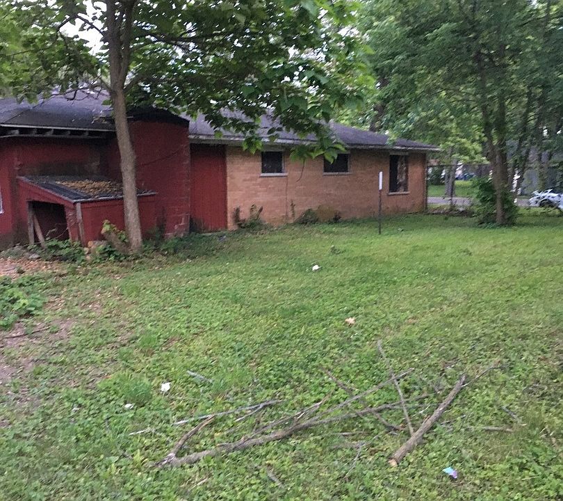 2nd image of 678 S Gordon Ave