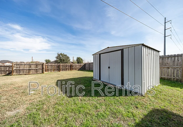 3211 Tom Lockett Dr — Photo 26