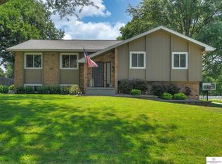 653 S 212th St, Elkhorn, NE 68022