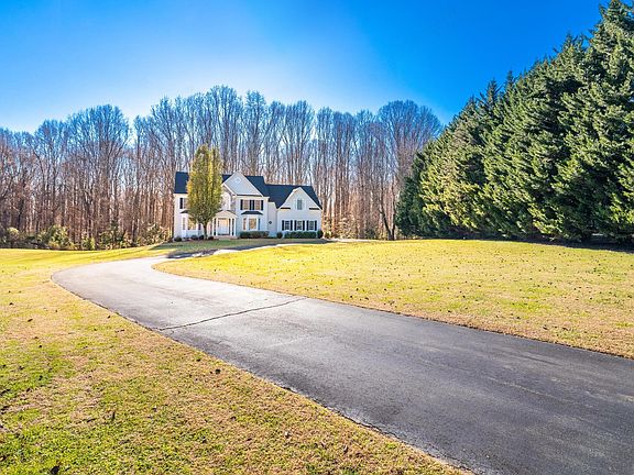 3rd image of 4810 Braddock Knoll Way