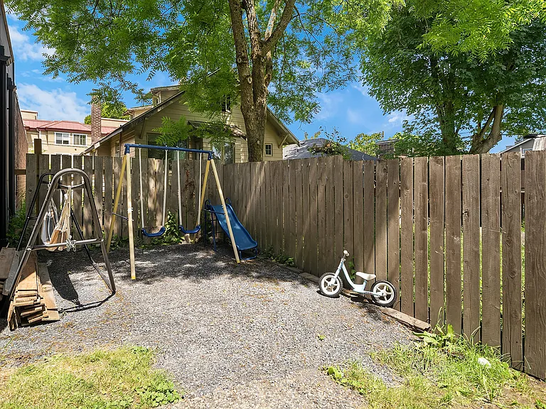 5444 Kirkwood Pl N #1 — Photo 10