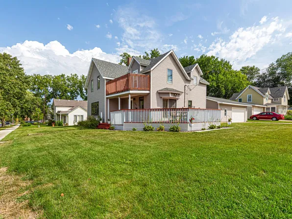 227 3rd Ave SW, Faribault, MN 55021