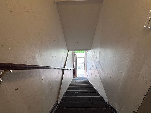 3rd image of 244 Broad St #3