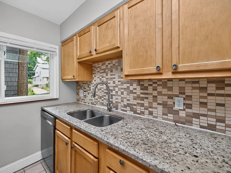 Sink/Dishwasher