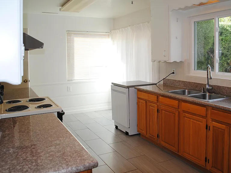 1222 Lawrence St — Photo 10