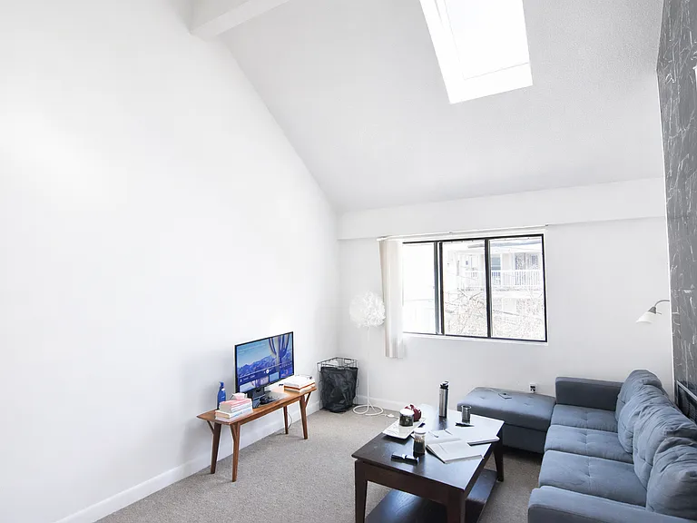72 Euston Rd #308 — Photo 2