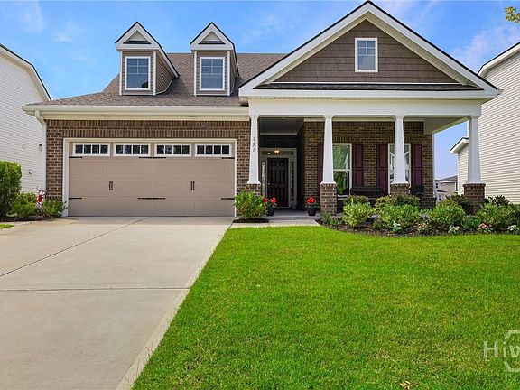 2nd image of 131 Como Drive