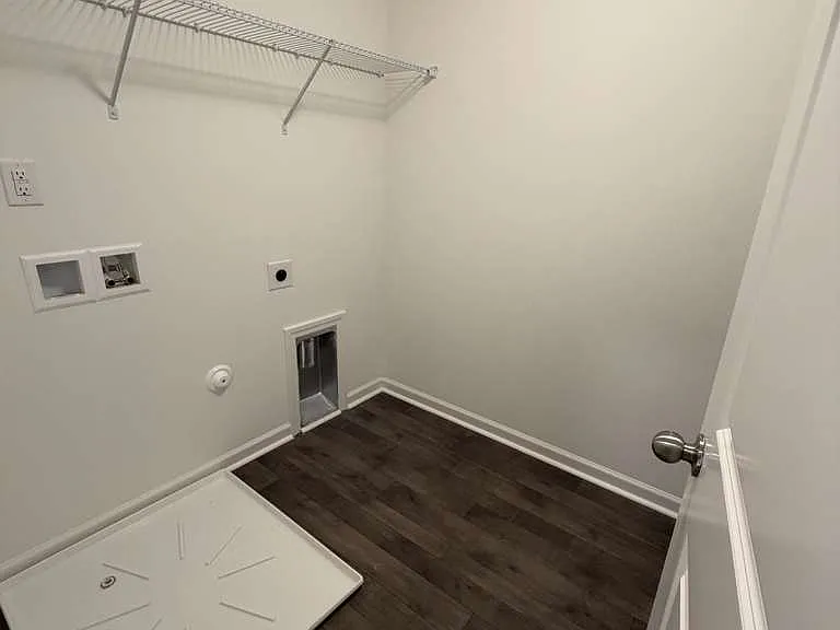 4038 Monteray Cir — Photo 16