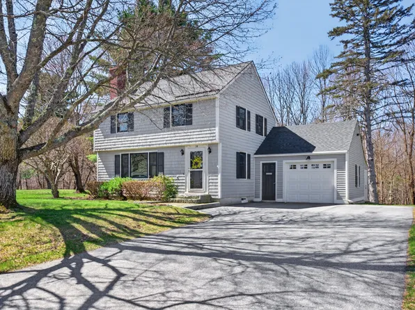14 Hillview Road, Gorham, ME 04038