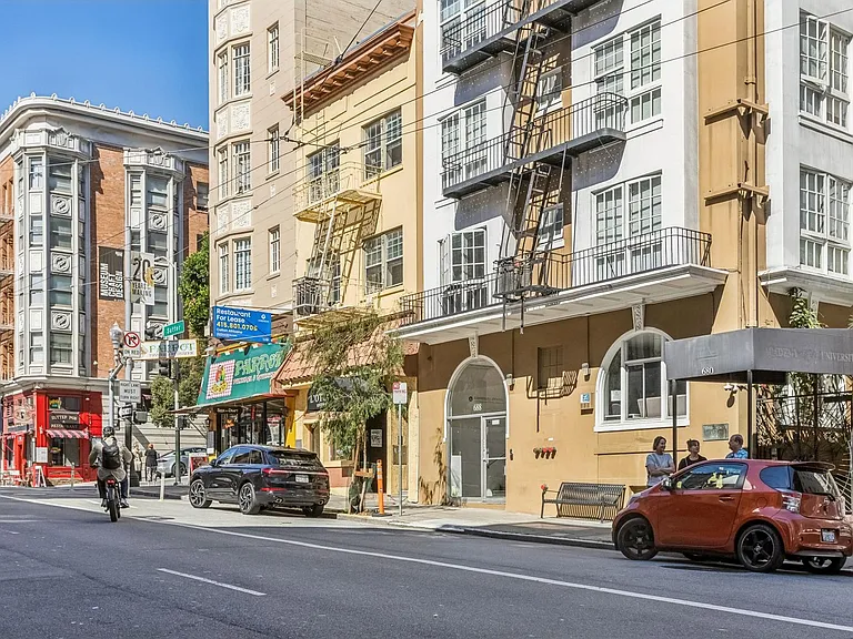 690 Sutter St — Photo 6