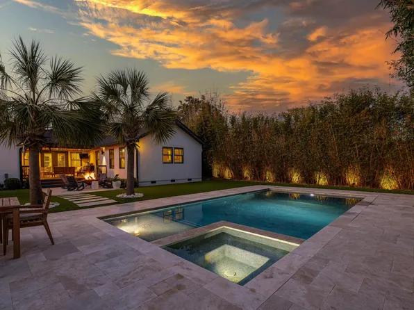 1 Riverdale Dr, Charleston, SC 29407