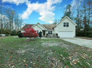 432 W Backwoods Rd, Moyock, NC 27958