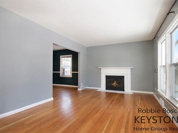 4th image of 2454 Mildred Ave SE